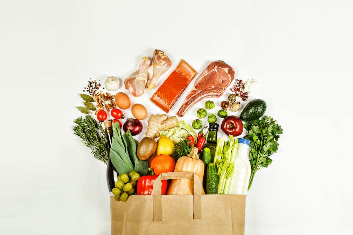 Le coaching alimentaire va bien au-delà de la simple prescription de menus ou de régimes. C'est l'art d'accompagner le changement de comportement sur le long terme en alliant psychologie, nutrition et motivation